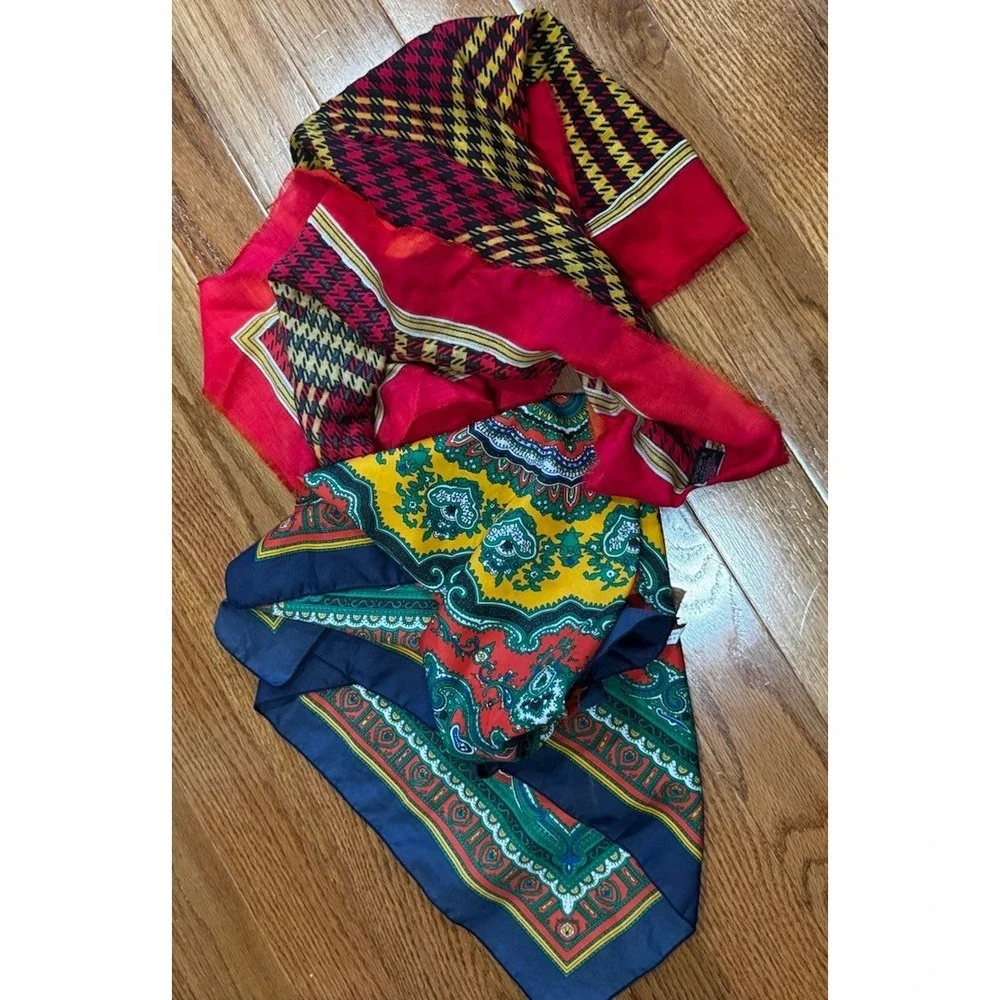 Lot Of (2) Vintage Bold Purse Scarves 30x30 Equestrian Maximalist